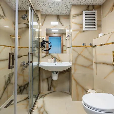 Szálloda Safari 3*