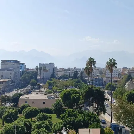 Ξενοδοχείο Safari 3*