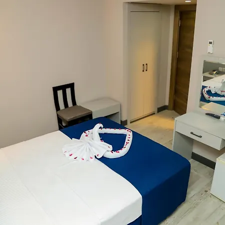 Safari Ξενοδοχείο 3*