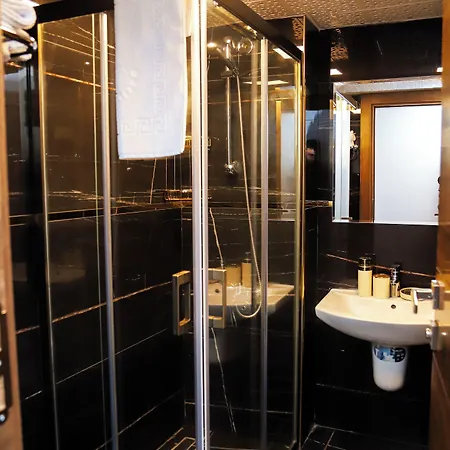 Ξενοδοχείο Safari 3*