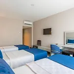 Safari Hotel 3*