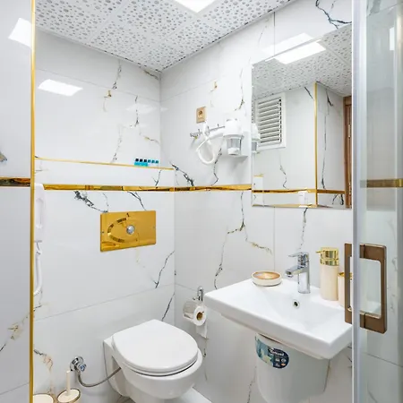 Safari Hotel 3*