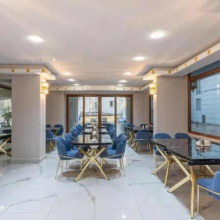 Safari Otel 3*