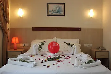 Otel Safari