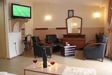 Hotel Safari 3*