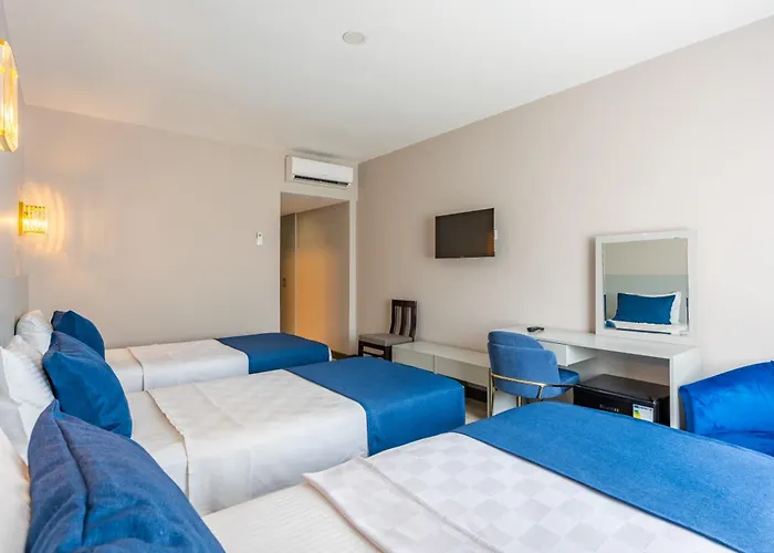 Safari Hotel 3*