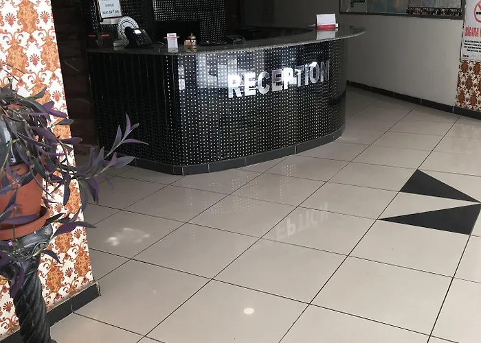 Safari Hotel 3*