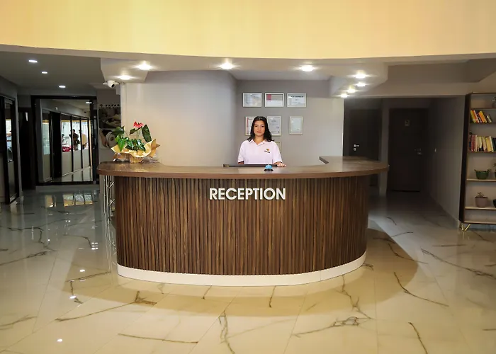 Hotel Safari 3*