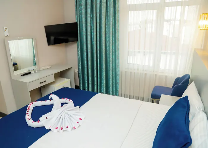 Safari Hotel