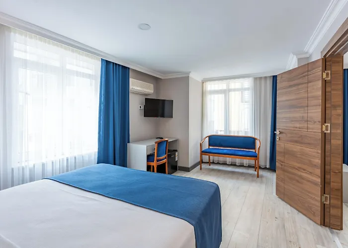 Safari Hotel 3*