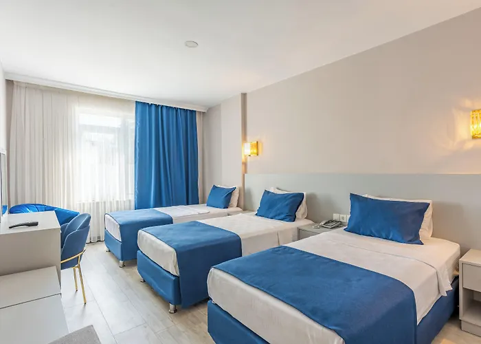 Safari Hotel 3*