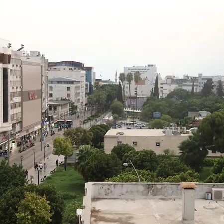 Safari Hotel 3*